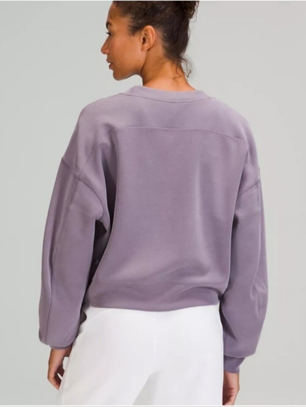 Lululemon Perfectly Oversized Cropped Lavender Crewneck Sweatshirt Size 6 - Picture 3 of 9